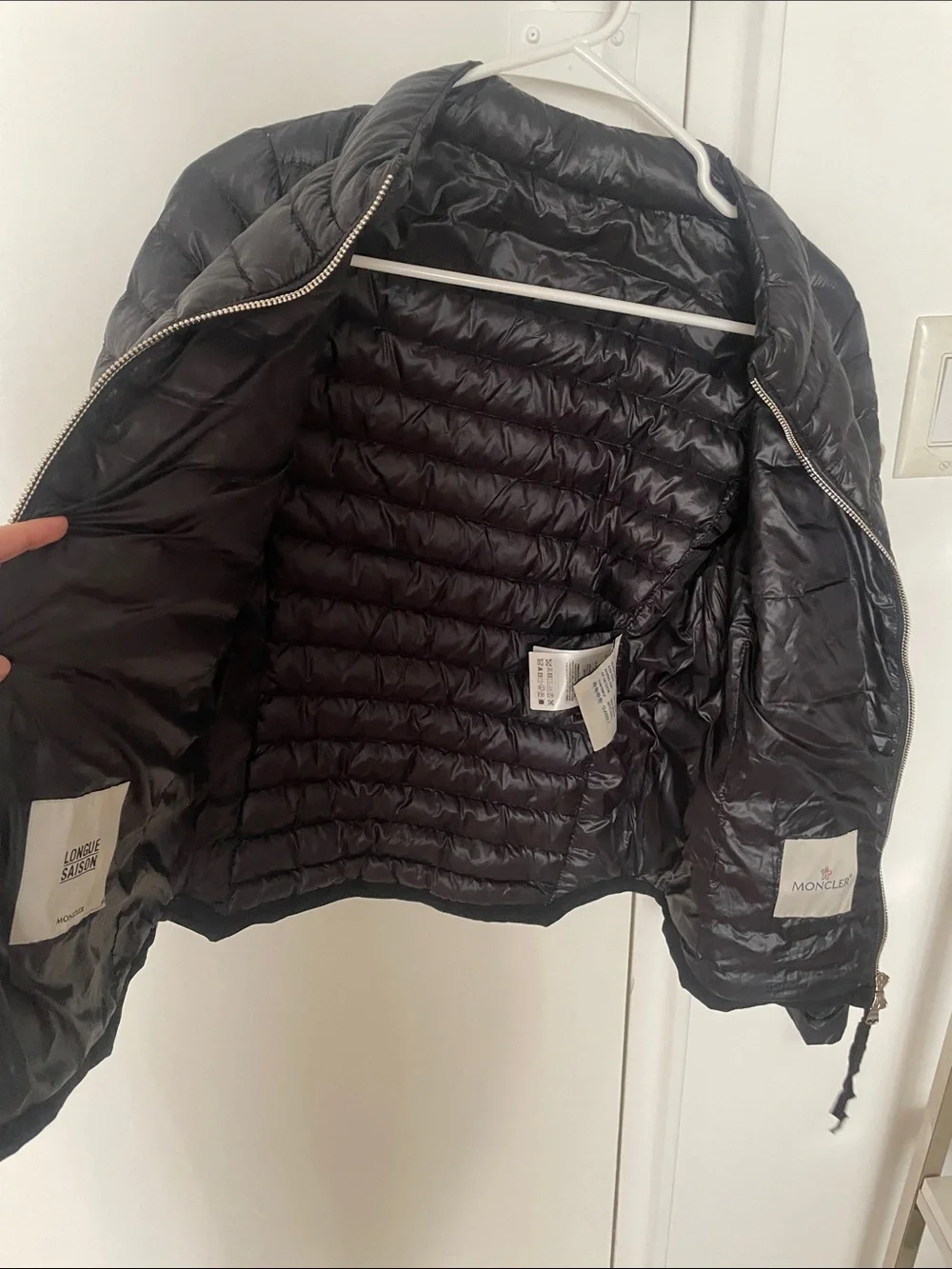 Moncler Lochet Giubbotto Down Jacket
Longue Saison Women's Jacket - Picture 7 of 7